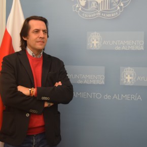 Rafa Burgos: “Cs Almería solicita al Equipo de Gobierno comenzar ya a buscar alternativas para que las casetas fijas sean una realidad este año” Rafa Burgos: “Cs Almería solicita al Equipo de Gobierno comenzar ya a buscar alternativas para que las casetas fijas sean una realidad este año”