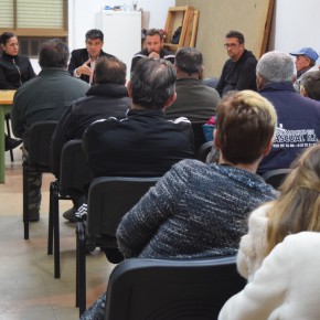 Cs traslada a los vecinos de Cuevas de los Medinas las medidas acordadas en el presupuesto que afectan al barrio con casi 200 mil euros Cs traslada a los vecinos de Cuevas de los Medinas las medidas acordadas en el presupuesto que afectan al barrio con casi 200 mil euros
