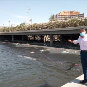 Cs propone una actuación urgente para retirar lodo fecal y todo tipo de basuras de la desembocadura de la Rambla de Almería