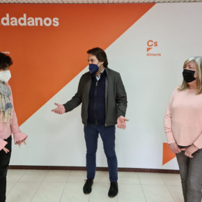 Ciudadanos Almería recoge la demanda del sector de la Estética y de la Belleza que pide ser reconocido como servicio esencial