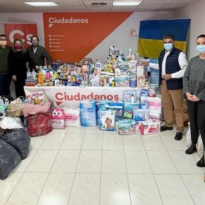 Ciudadanos Almería recoge más de 500 kilos de alimentos, ropa y productos higiénicos para enviar a Ucrania
