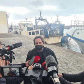 Burgos: “Mientras Ciudadanos defiende medidas para respaldar a los pescadores andaluces desde la Junta, Sánchez frena su actividad”