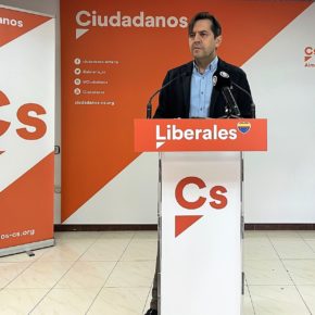 Burgos: “Ciudadanos cumple con casi 11.000 docentes almerienses, quienes tendrán mejor sueldo tras 20 años de reivindicaciones”