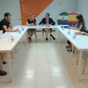 Vicente García: “Ciudadanos consolidará las plantillas de docentes en Almería como principal activo de una educación de calidad”