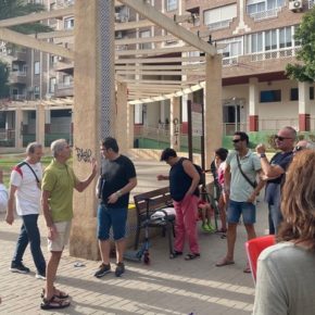 Ciudadanos se vuelve a reunir con vecinos del parque del Carrefour, que solicitan se efectúen labores de mantenimiento y limpieza