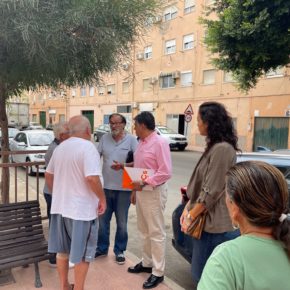 Ciudadanos visita el barrio Araceli para conocer las demandas de sus vecinos