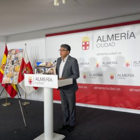 Cazorla: «Almería no puede ser referente turístico con la degradación visual de nuestras calles por la suciedad y los grafitis vandálicos»