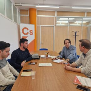 Burgos (CS): “El Partido Popular está ignorando el grave problema de movilidad con la Universidad de Almería”